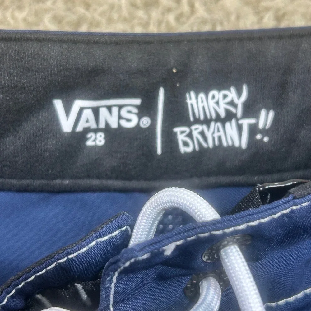 Vans measurements waist